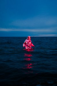 Fato Vermelho, Mar Azul de Samantha Hearn