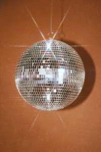 Bola de discoteca cintilante de Samantha Hearn