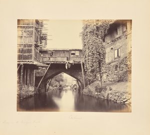 Srinagar; uma ponte sobre o canal Marqual de Samuel Bourne