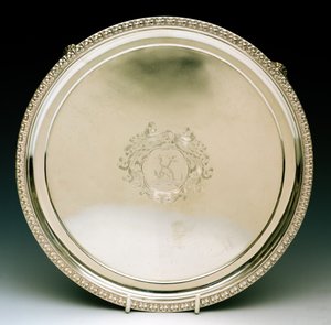 O Lyell Salver, 1818 (prata) (veja também 355574) de Samuel Hennell