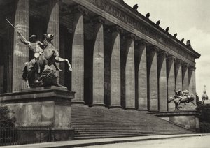 Berlim: Museu Altes; O Museu Antigo (foto a p/b)