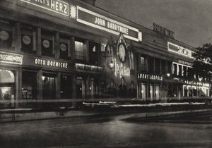 Berlim: Praça Augusta Viktoria (foto a p/b) de Sasha Stone