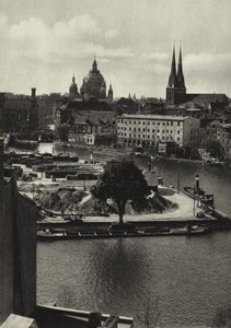Berlim: Vista do Spree to the Muhlendamm; Vista do Spree and the Muhlendamm (foto a p/b) de Sasha Stone