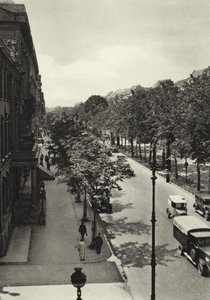 Berlim: Unter den Linden (foto a p/b) de Sasha Stone