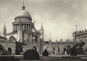 Potsdam, Palácio da Cidade, Vista da Igreja de São Nicolau; Palácio da Cidade, Vista de São Nicolau (foto a p/b) de Sasha Stone
