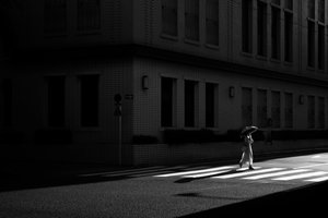 Sombras urbanas cruzadas