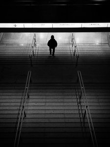 Passeio solitário pela descida de Satoshi Hata