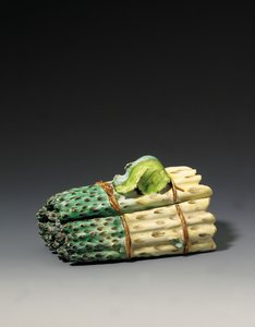 Terrina de espargos e tampa, c.1750 de Sceaux Factory
