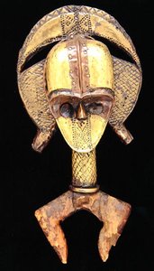 Figura Relíquia, Cultura Kota (madeira, cobre, latão e ferro) de School African