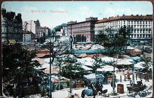 Cartão postal representando o Naschmarkt (Food Market) em Viena, c.1915 (cor litho)