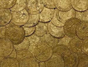 Completo Tudor Gold Hoard, o Asthall Hoard, de Asthall de School English