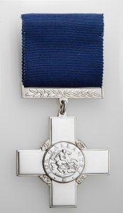 George Cross (prata com fita de seda)