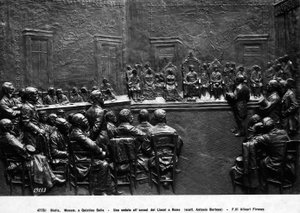 Uma sessão da Academia de Lincei em Roma (bronze) (foto a p/b) de School Italian