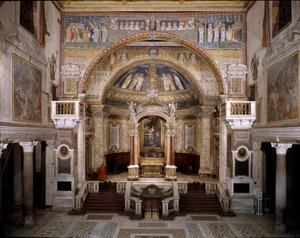 Vista interna da Basílica de School Italian