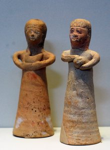 Mulheres trazendo ofertas, de Achziv, norte de Israel, século 8-7 a.C. (cerâmica)