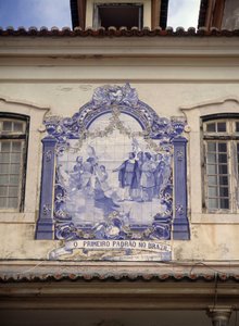 Descoberto o Brasil em 1500 por Pedro Álvares Cabral (1467/8- cerca de 1520). Azulejos nos arredores de Lisboa.