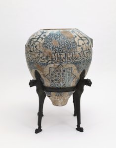 O vaso de Alhambra, dinastia Nasrid, final do século 14 ao início do século 15 (cerâmica)