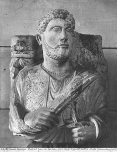 Relevo funerário de Jarhai, de Palmyra, Síria (mármore) (foto a p/b)