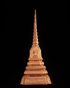 Modelo de um chedi ou torre relicário (bronze)