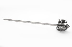 Espada larga com cesto, c.1745 (aço) de Scottish School