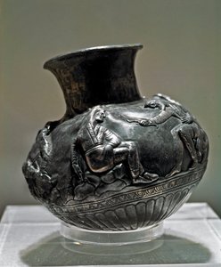 Art Scythe (Scythic Civilization ou Scythia): vaso ritual de prata do século 7-6 a.C. Museu de l