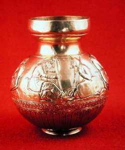 Jarro com cenas da vida cita, de Kul Oba na Criméia, Ucrânia (ouro) de Scythian