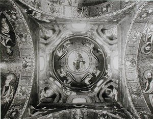 Detalhe da cúpula com o Cristo Pantocrator no centro (mosaico) (foto a p/b) de Sicilian School