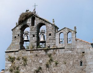 O campanário da Igreja da Assunção de Spanish School