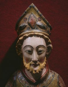 Cabeça de São Pedro, final do século XIII - início do século XIV (madeira pintada e dourada)