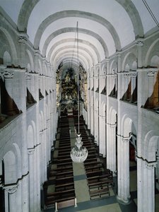 Interior da catedral começou em 1078 de Spanish School