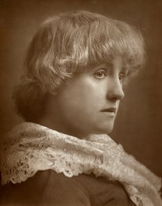 Mary Eastlake, atriz britânica, 1883 de St James