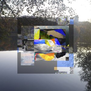 Reflexo no lago com efeito glitch de Stefan Fransson