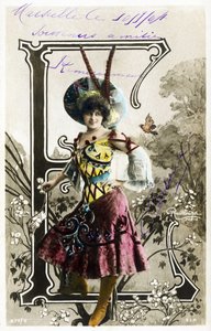 E: Constance Elise De Vere, atriz francesa, de origem inglesa nascida na Bélgica - Teatro Marigny, Paris - Alfabeto em cartão postal de Studio Reutlinger