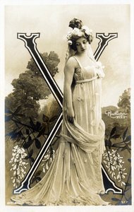 X: Amelie Dieterle, atriz e cantora francesa - Theatre des Varietes, Bouffes Parisiennes, Paris - alfabeto em cartão postal