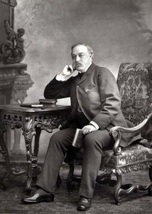 Edmund Yates (1831-94), jornalista e romancista, fotografia de retrato (foto a p/b)