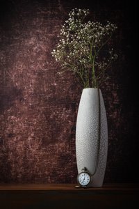 Relógio com Motivo Floral Intemporal de Sumit Dhuper