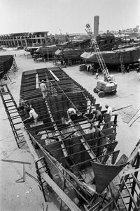 Estaleiro Promecan, Porto de Callao, construção de embarcações de pesca com rede de cerco com retenida de Ted Spiegel