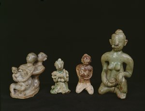 Figurinhas de uma mãe e filho (terracota) de Thai School