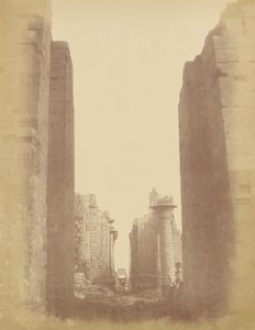 Karnak, vista através da sala hipostilo de Théodule Devéria
