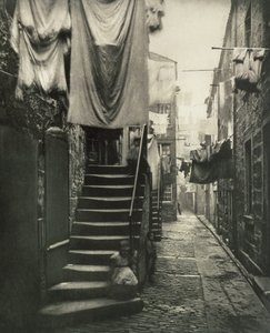 Fechar no. 193, 17-27 High Street, Glasgow, de "Old Closes and Streets", 1868