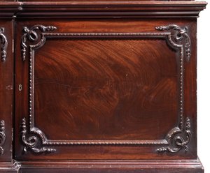 Uma estante de livros George III de Thomas Chippendale