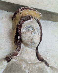 Túmulo trácio de Sveshtari, detalhe de uma estátua de mulher em Atlas, século III a.C. (escultura de pedra)