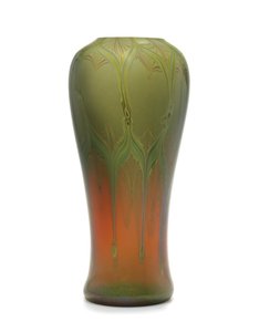 Um vaso reativo, c.1910 (vidro) de Tiffany and Company