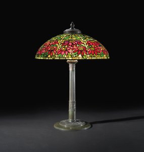 Candeeiro de mesa Poinsettia, c.1910 (vidro com chumbo e bronze) de Tiffany and Company
