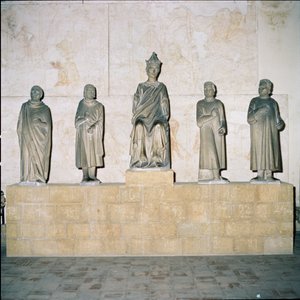 Estátua de Henrique VII (12745-1313), Sacro Imperador Romano, com seus Conselheiros 1315 (mármore)