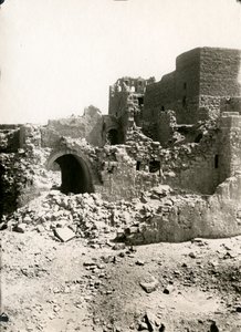 Grande torre de menagem (qasr) do Mosteiro de São Simeão, Assuão, Egito, fotografia de Ugo Monneret de Villard de Ugo Monneret de Villard