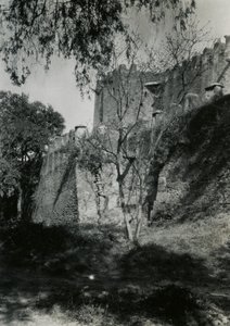 Parede exterior da Igreja de Nossa Senhora Maria de Sião, Axum, Etiópia, fotografia de Ugo Monneret de Villard de Ugo Monneret de Villard