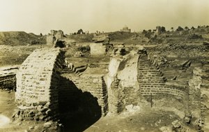 Edifício trilobado, al-Fustat, Egito, fotografia de Ugo Monneret de Villard de Ugo Monneret de Villard