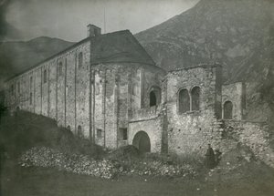 Vista da Abadia de San Pietro al Monte, Civate, Lombardia, Itália, fotografia de Ugo Monneret de Villard, cerca de 1910 de Ugo Monneret de Villard