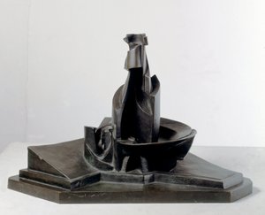 Sviluppo di una bottiglia nello spazio (Desenvolvimento de uma garrafa no espaço) (Linhas e força de uma garrafa) Escultura de bronze de Umberto Boccioni (1882-1916) 1912 Dim: 38,1 cm Milão, Museo del Novecento de Umberto Boccioni